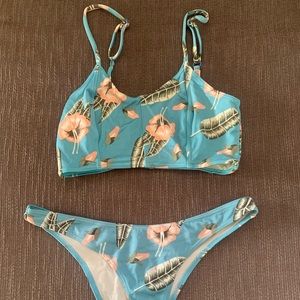 RVCA Retro style bikini.